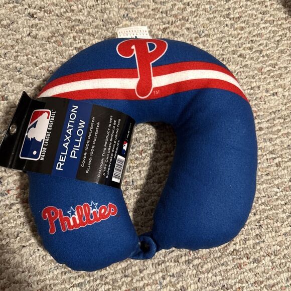 NWT Philadelphia Phillies Relaxation Travel Neck Pillow MLB - Picture 1 of 4